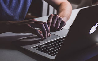 狮子座对一见钟情相信多少